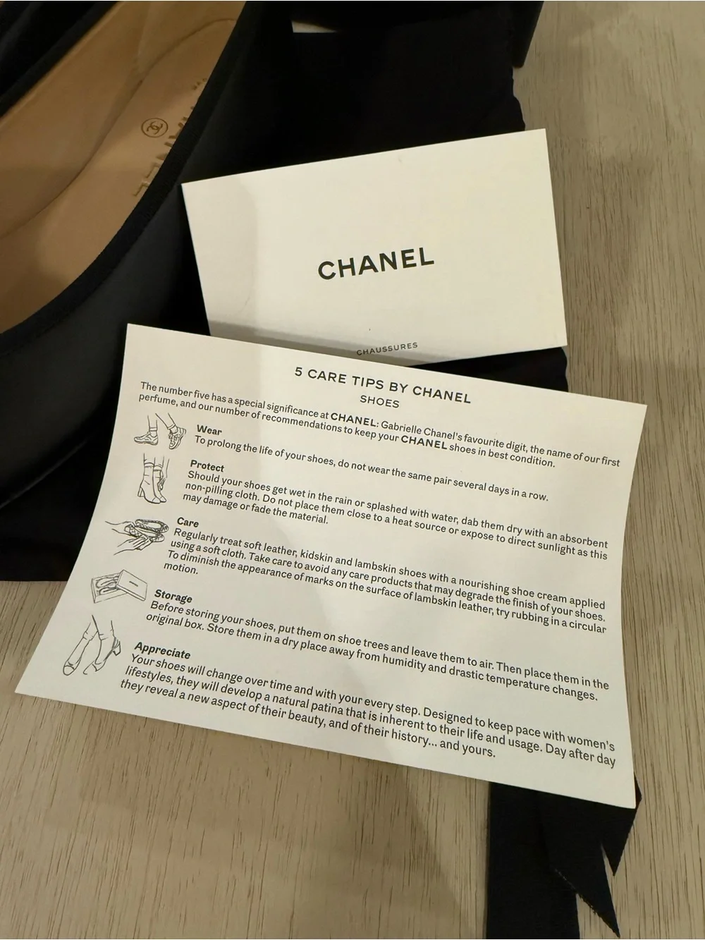 CHANEL Black Leather Cap-Toe Bow Ballet Flats